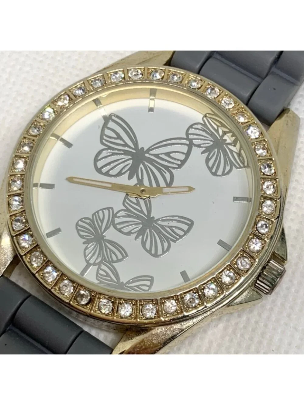 Butterflies dial gold tone watch 44mm large face rhinestone quartz gray running